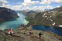 Turistika u jezera Gjende