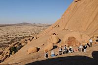 Procházka s průvodcem ke křováckým skalním malbám u Spitzkoppe