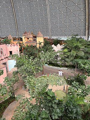 Tropical Island – koupání v tropickém „moři“ a relax na písčité pláži